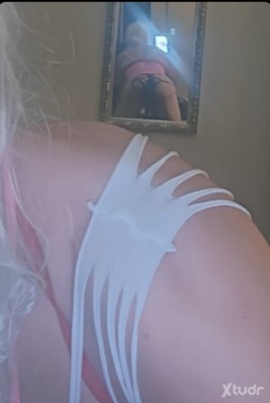 Xtudr - utilizame-y-humillame: soy un esclava sumisa busco  un amo, que me quiera para el para humillarme esclavizarme tenerme como su sirvi...