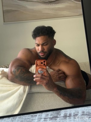Xtudr - Gaintmaster: 
Confident, commanding, and unapologetic. I value respect, loyalty, discipline, and clear boundaries. If you’re looking...