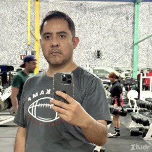 Xtudr - Dominame: Busco Amo dominante.
A sus órdenes.