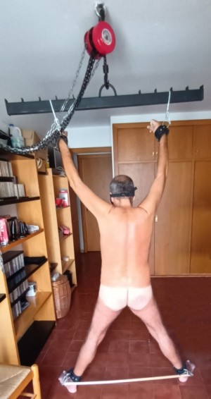 Xtudr - joanspk: == TEMPORALMENTE NO DISPONIBLE==
.
.Hola. Me gusta ser castigado, sobretodo zurra otk. Però tambien abierto a todo tipo de ...