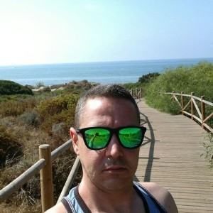 Xtudr - AdidasMorbo.: For people looking for something real and serious. I'm looking for people who enjoy having sex and having a good time ...