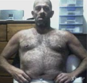 Xtudr - HairySlaveSyd: 60-year-old submissive brown shaved head, blue eyes, 110kg, with a hairy anus that gets hungrier the more you work it...