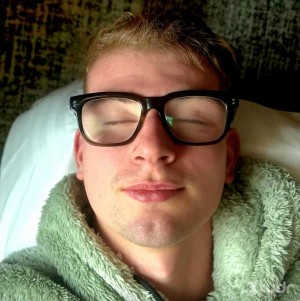 Xtudr - looking-now: 