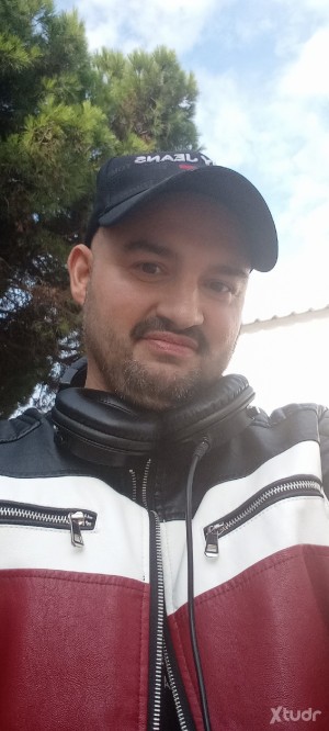 Xtudr - Angelbcn: Submissive slave with few limits...
I like everything without limits...
I like Fisting.
I would like to be put in chastity...