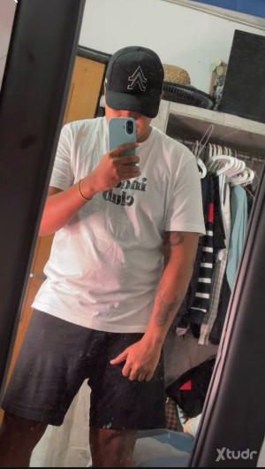 Xtudr - MasterAlbert: Amo sádico, joven, serio, severo, estricto, exigente.
Busco esclavo serio, responsable, sincero, educado, que sepa est...