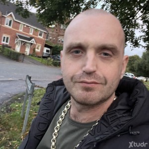 Xtudr - kieron87: Just a normal lad looking for fun and new friends I’m down to earth and get a long with anyone don’t be shy and drop me a ...