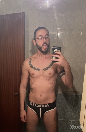 Xtudr - BreedINSIDEme: Busco sex y lefazos
