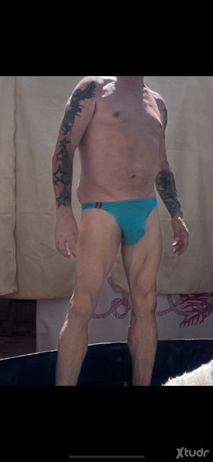 Xtudr - tu-mandas: Si eres amo y quieres usar a un sumiso obediente aquí me tienes me puedes usar sólo o si quieres con tus amigos para que ...
