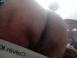 Xtudr - Pablo58: I'm looking for a dominant man.