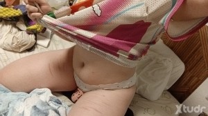 Xtudr - FemboyVlc: alguien fiesta? no tengo sitio 