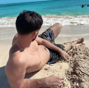 Xtudr - Joseparra: Para conocernos mejor aquí mi whatsapp: 8299451506
Tranquilo, discreto y con buena vibra. Me gusta conocer gente sin comp...