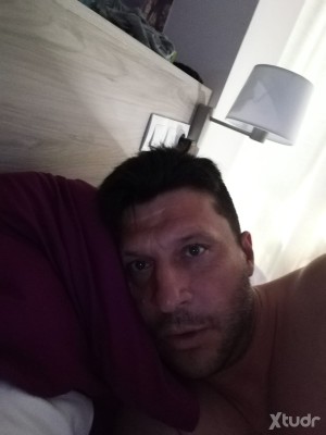 Xtudr - SumisoWcMasoca: Basura inferior masoca y experto wc humano sin ningún límite y muy masoca y extremo 