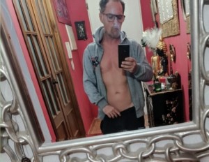 Xtudr - pareja-cañera: DUE TO THE RESTRICTIONS OF FREE PROFILES I CAN'T READ MESSAGES BEYOND PUTTING THE APP ON THE MOBILE IF YOU WANT SOMET...