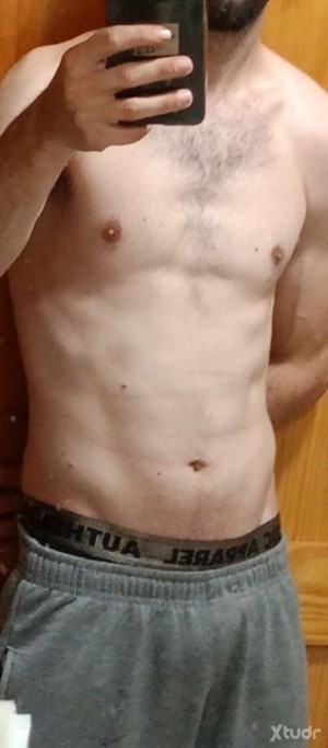 Xtudr - SumisoMasc: Sumiso masculino buen cuerpo me gusta mamar gagging corridas lluvia dorada lamer quiero probar con dog training y más mo...