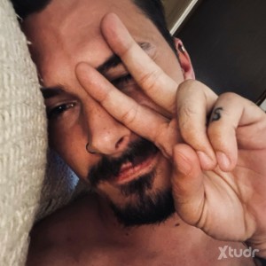 Xtudr - TxPupDad: 33, married, craving some guys to chat with lately. Hmu 