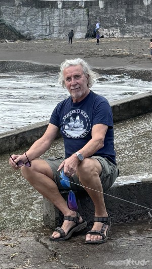 Xtudr - bronko49: I'm ready to translate your input into English, following the guidelines you provided. Please go ahead and give me the tex...