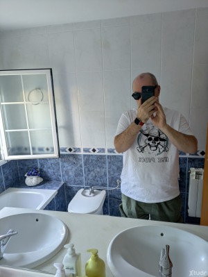 Xtudr - DominanteBorde: Strong, dominant, morbid, imaginative not interested in normal sex.