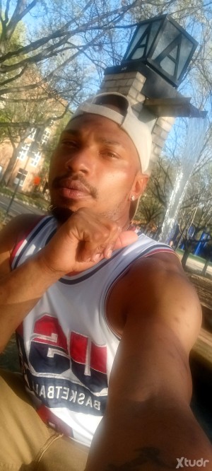 Xtudr - mkemekremexxx: Looking for a good time and. A good fuck I’m versatile so I get the best of both worlds but live me a top that knows ...