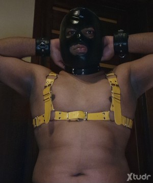 Xtudr - subwawa: Sub slave seeking kinky Master