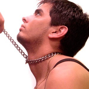 Xtudr - Eros_sumiso: Submissive, obedient, inferior, servile
Slave who knows how to recognize his place at all times.
longing to belong to j...