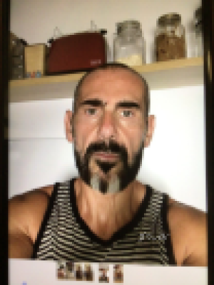 Xtudr - DOMINARTE: Me gusta dominar.
 Buen sexo con tíos cuya cara me ponga 
Merendarte, dominarte, disfrutar, comerte, besarte, disfrutar j...
