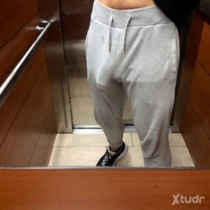 Xtudr - StraightDomXXL: No translation needed as the input is already in English.