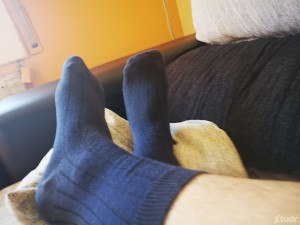 Xtudr - Jav: Novato en esto pero con muchas ganas de obedecer y estar a tus pies 