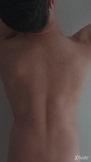 Xtudr - vine_a_obedecer: Tu polla manda, mis agujeros obedecen.
Mi premio: sentirme usado y poseído.