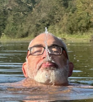 Xtudr - ffozzy: 6’’2” not sure about weight, lost a bit lately, I’m about 100k see pics, 65yo I’m  passionate about my kinks, I suppose I’m ...
