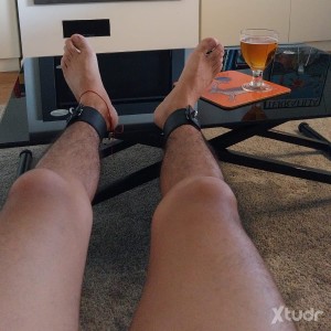 Xtudr - twomanyboys: Dos tíos:
45 amo versátil
37 esclavo complaciente 
Azotes
Garganta profunda
Shibari
Pezones
Follar
Bsdm
Todo lo que qui...
