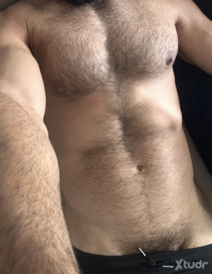 Xtudr - Cashlord47: No busco igualdad, busco devoción. 
Tú ya sabes lo que eres: un puto pagafantas que se empalma solo con pensar en arrodi...