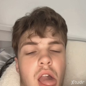 Xtudr - Bottom16: im actually 20-4
virgin
i dont send but feel free to ;)
