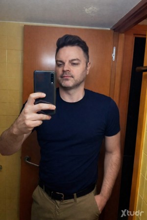 Xtudr - Pasumis43: Busco machista, moro abusón y posesivo, que solo quiera que sea suyo pero que me humille con otros. No muy mayores. 