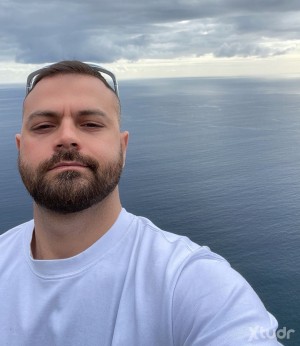 Xtudr - nbmidfcm: Hello, I'm Martin. Throughout my life, I've focused on making those around me happy, and now I'm ready to prioritize my ow...