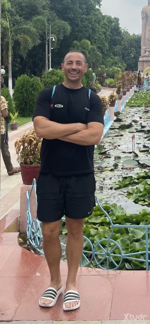 Xtudr - LD78: Buenas!
Busco algún cerdo con el que jugar. 
Me pone mazo la ropa de deporte, chandals y equipaciones de fútbol, zapas (Airmax...