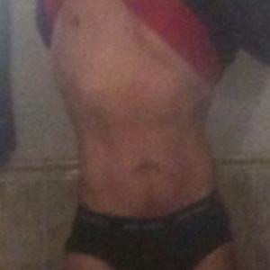 Xtudr - maxorabo30: SIN FOTOS PASO
NO USO SKYPE 
Tío masculino, morboso buen físico que busca otros tíos para buenas sesiones de sexo. Y si ...