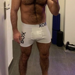 Xtudr - Intenso42: Busco macho maduro dominante experimentado (+45) Yo bi curioso inexperto