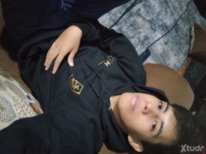 Xtudr - Slut_Angel: I want to obey and serve a dominant man for the rest of my life.