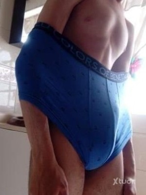 Xtudr - Wedgiebiboy: Chico bi amante del calzón chino en busca de encuentros 
sumiso 
Versátil 
Caliente 