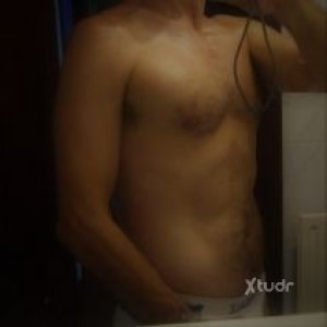 Xtudr - Biactivo58: Hello looking for male bottom