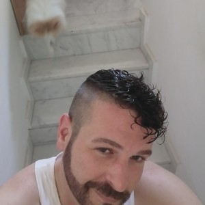 Xtudr - Xavi38sevilla: Submissive curious submissive... 
Open mind and broad tastes. Experiment and enjoy without fear but with safety and r...
