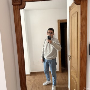 Xtudr - buscandorelacion: Aqui chico pasivo sumiso buscando una relación estable con un hombre dominante que merezca la pena. 
Buscando a un...