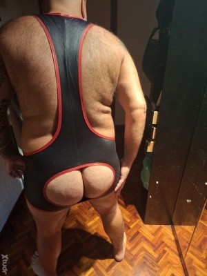 Xtudr - toscu: hola soy mamón de vocación sumiso y pasivo ,me gusta ser usado y humillado por macho activo dominante , estar a tus pies a cu...