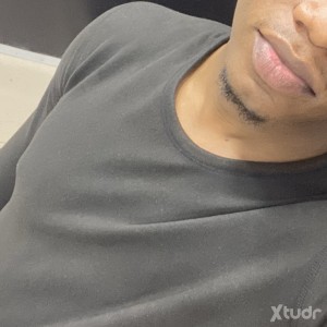 Xtudr - Bez28: Calm, gentle, master - firm in words, gentle In touch and intentional , good sense of communication, love kissing and cuddlin...