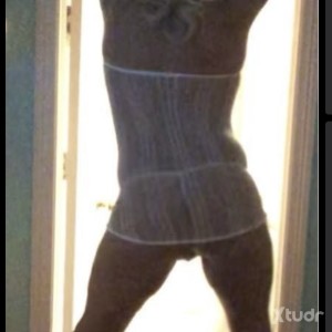 Xtudr - HTXPowerBottom: I’m looking to be your submissive bottom fulfilling every command, fantasy or fetish.