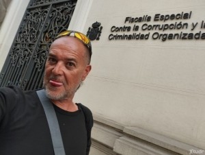 Xtudr - perraenlacama: Probé cosas en mi culito y ahora quiero ser la putita que te va a dar placer 