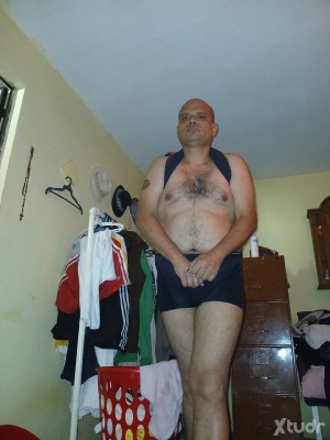 Xtudr - angeldon: Some dominant man for a mature submissive man