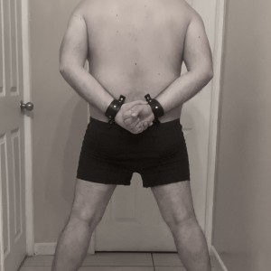 Xtudr - Esclavo_Bestia: I'm a fat and submissive slave, a simple beast of burden; looking to obey and serve a Dominant Master (cyber or real...