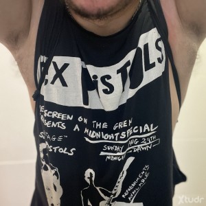 Xtudr - muskyBear: I'm looking for bears to lick our armpits.