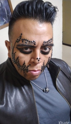 Xtudr - S0ub1: Soy una persona muy curiosa y insasiable